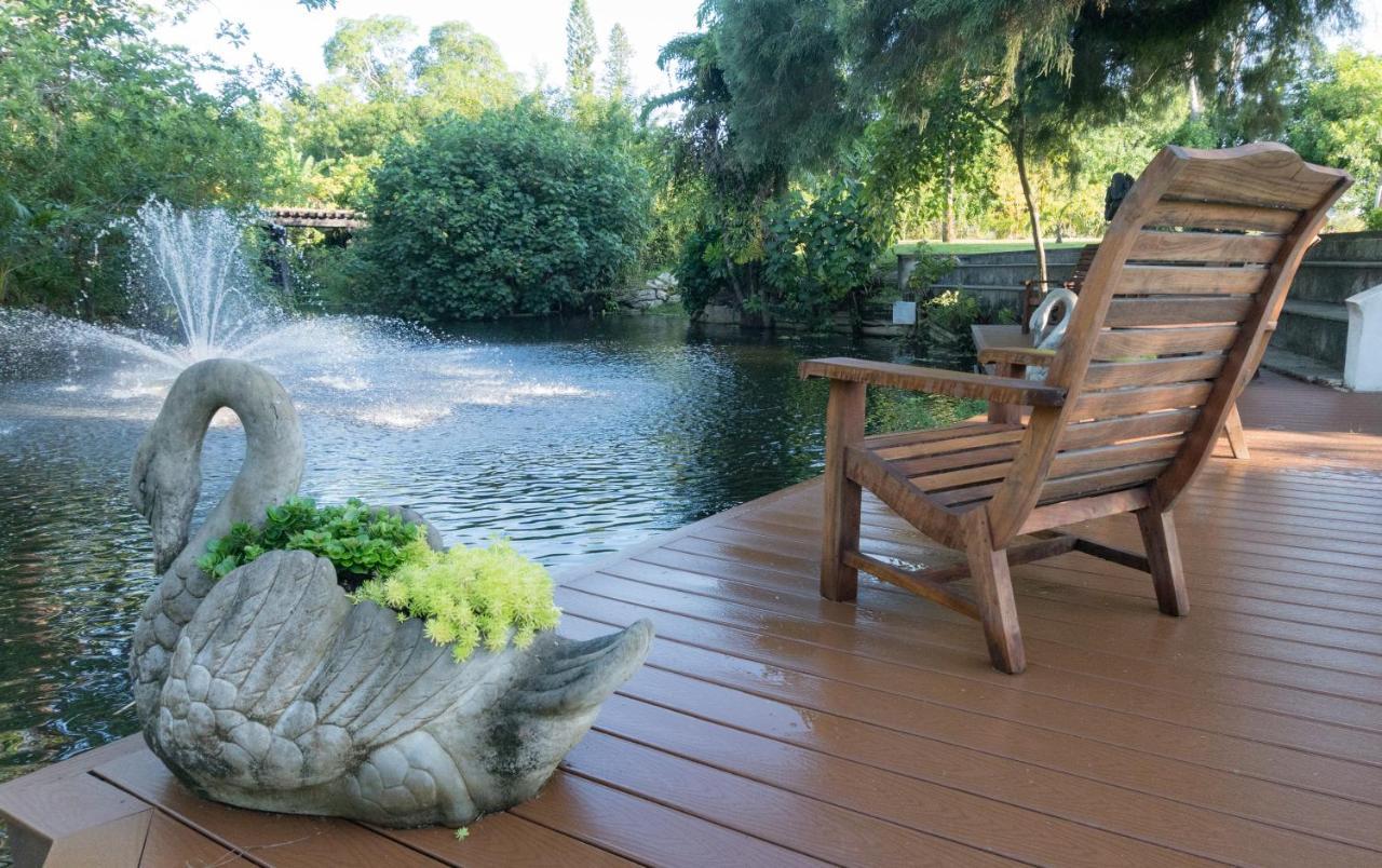 Shangri-La Springs Bonita Springs Exteriör bild
